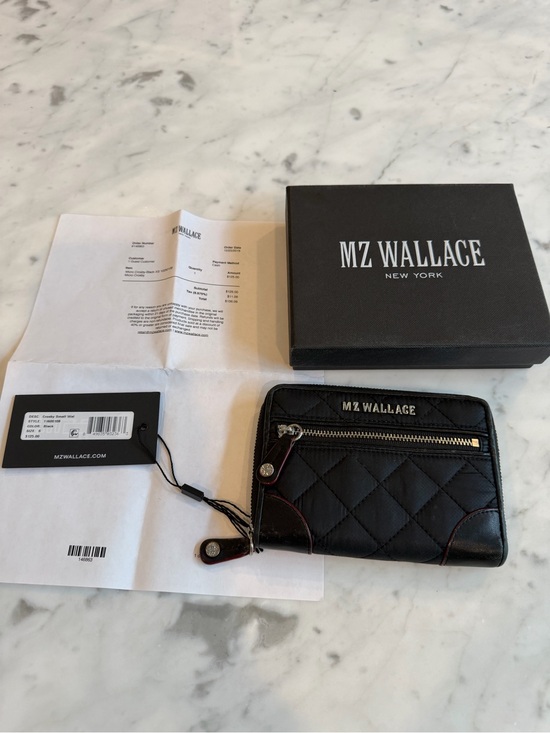 MZ Wallace Handbags - Preowned MZ Wallace Quilted small Zip Wallet in Black